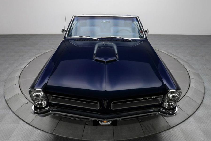  Pontiac GTO Convertible 1965 года  (фото 10 из 44)